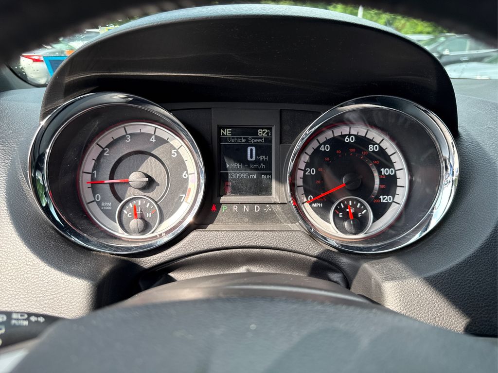 2015 Dodge Grand Caravan R/T photo 21