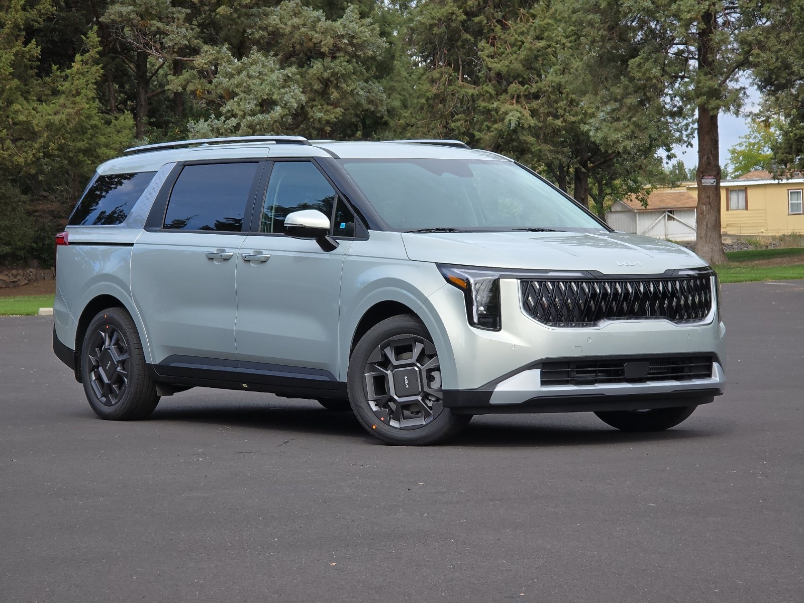 2026 Kia Carnival EX photo 2