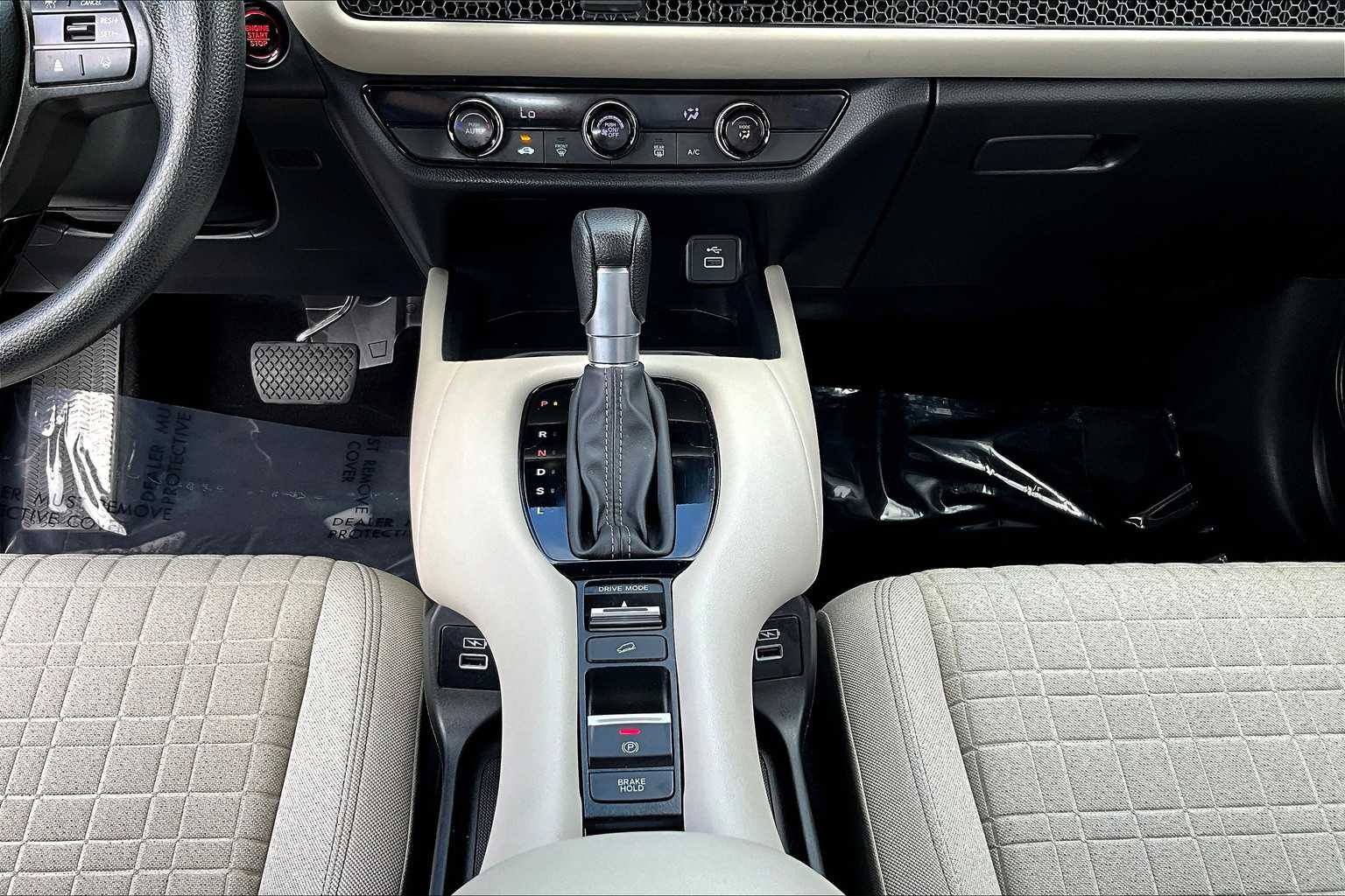 2023 Honda HR-V LX photo 29