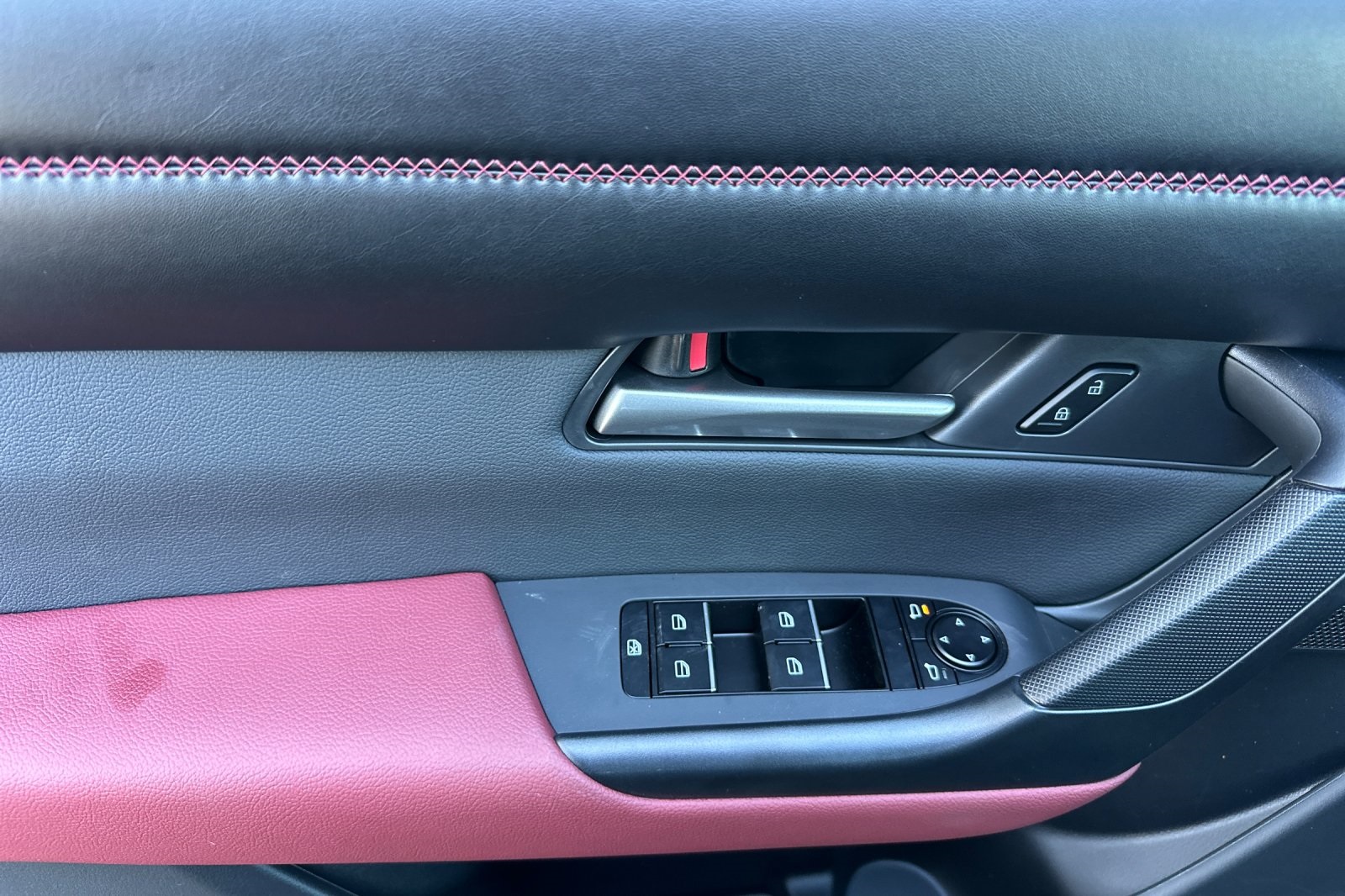 2025 Mazda CX-50 Premium photo 11