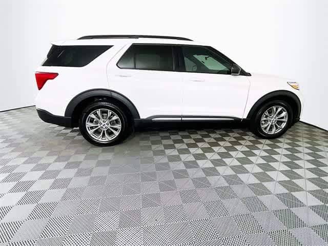 2024 Ford Explorer XLT photo 5