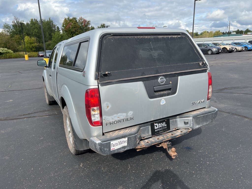 2015 Nissan Frontier SV photo 12