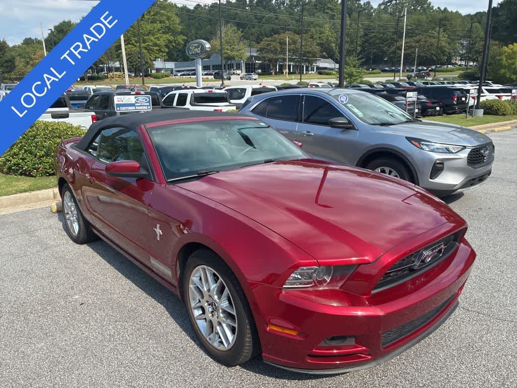 2014 Ford Mustang V6 Premium photo 3
