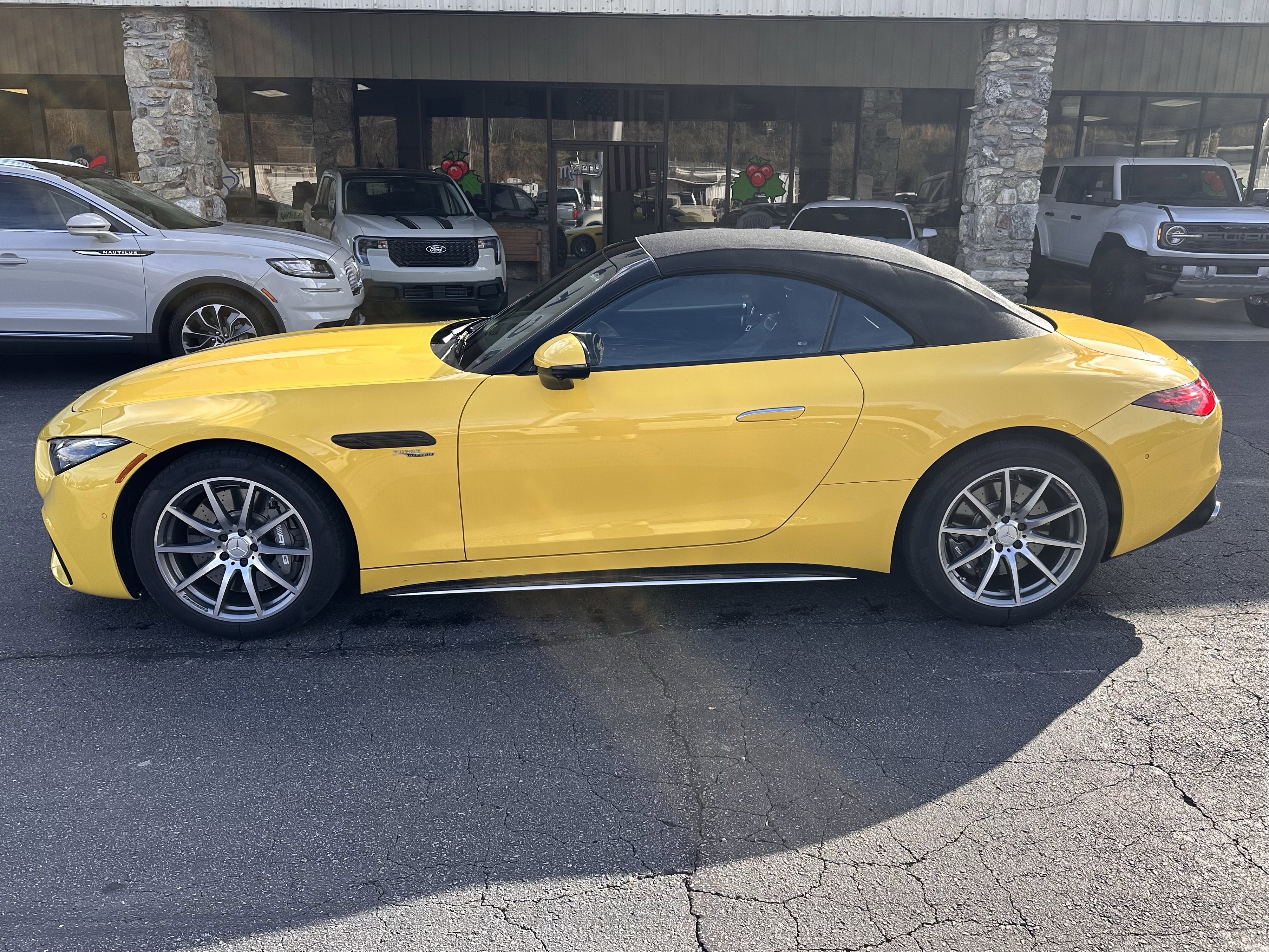 2024 Mercedes-Benz SL Mercedes-AMG's photo