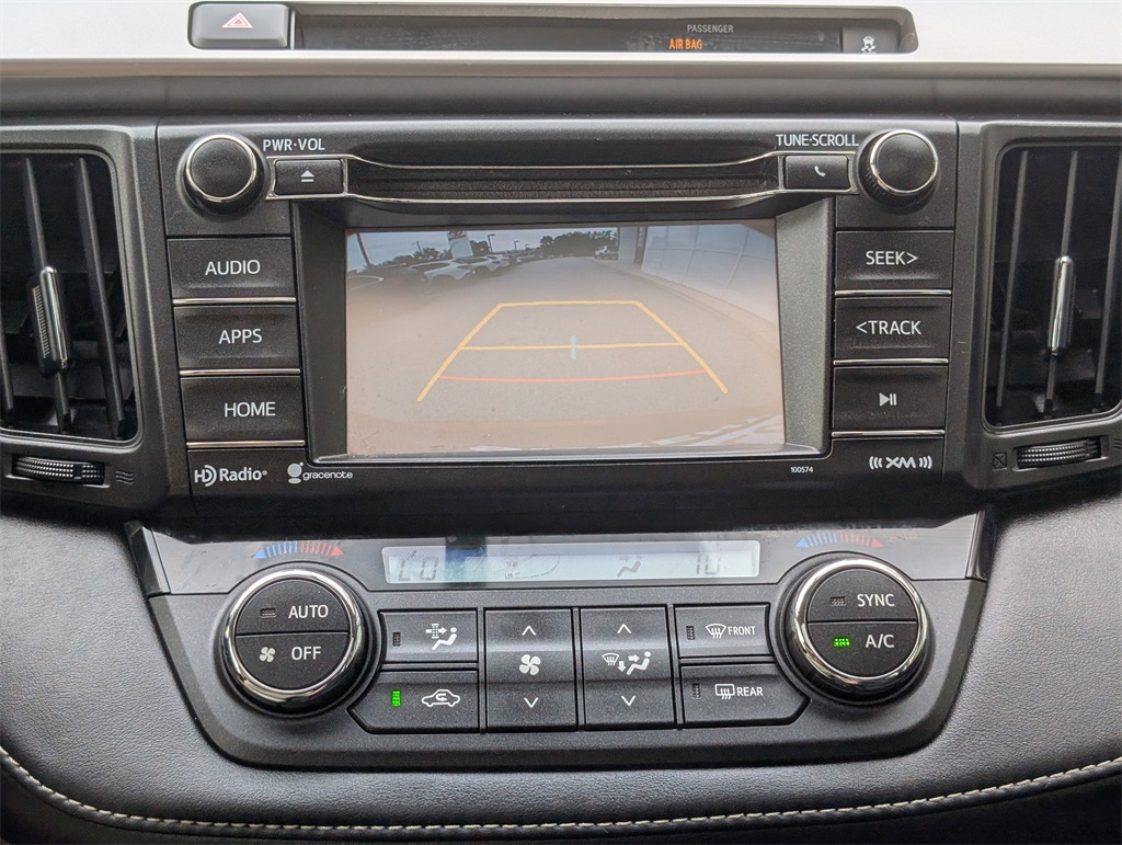 2016 Toyota RAV4 XLE photo 17