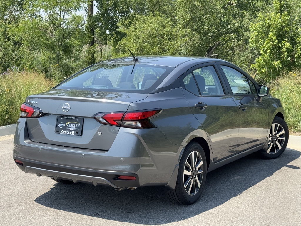 2025 Nissan Versa S photo 6