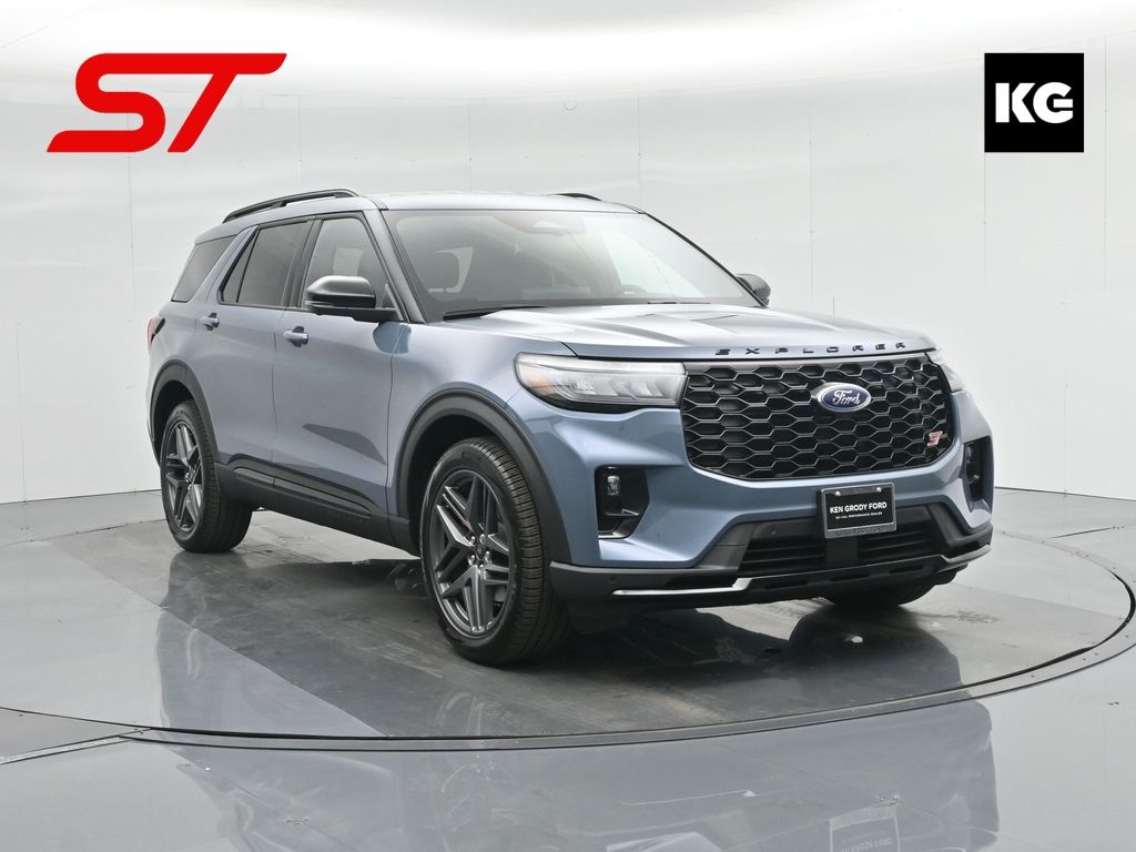 2025 Ford Explorer ST's photo