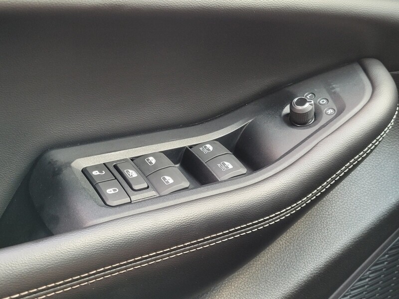 2023 Jeep Grand Cherokee Laredo photo 28