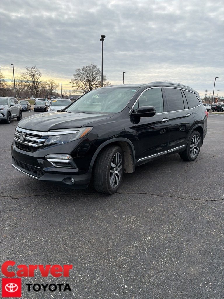 2017 Honda Pilot Touring's photo