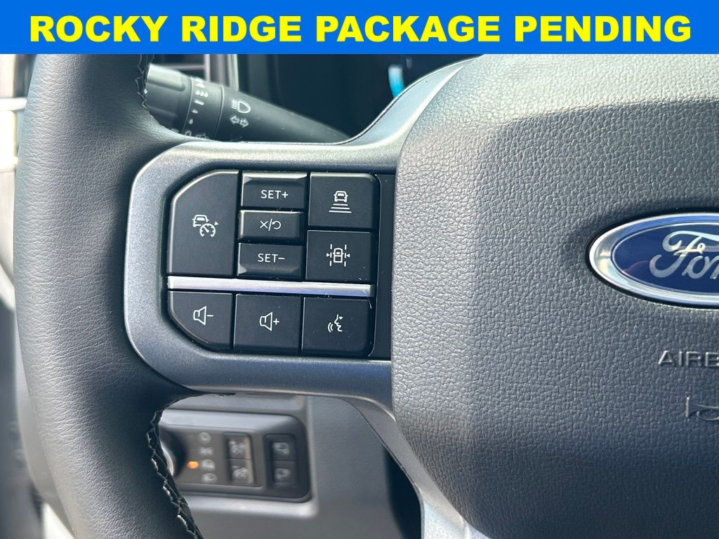 2025 Ford F-250 photo 35
