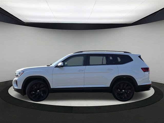 2026 Volkswagen Atlas SE Technology photo 3