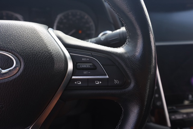2018 Infiniti Q50 2.0t LUXE photo 24