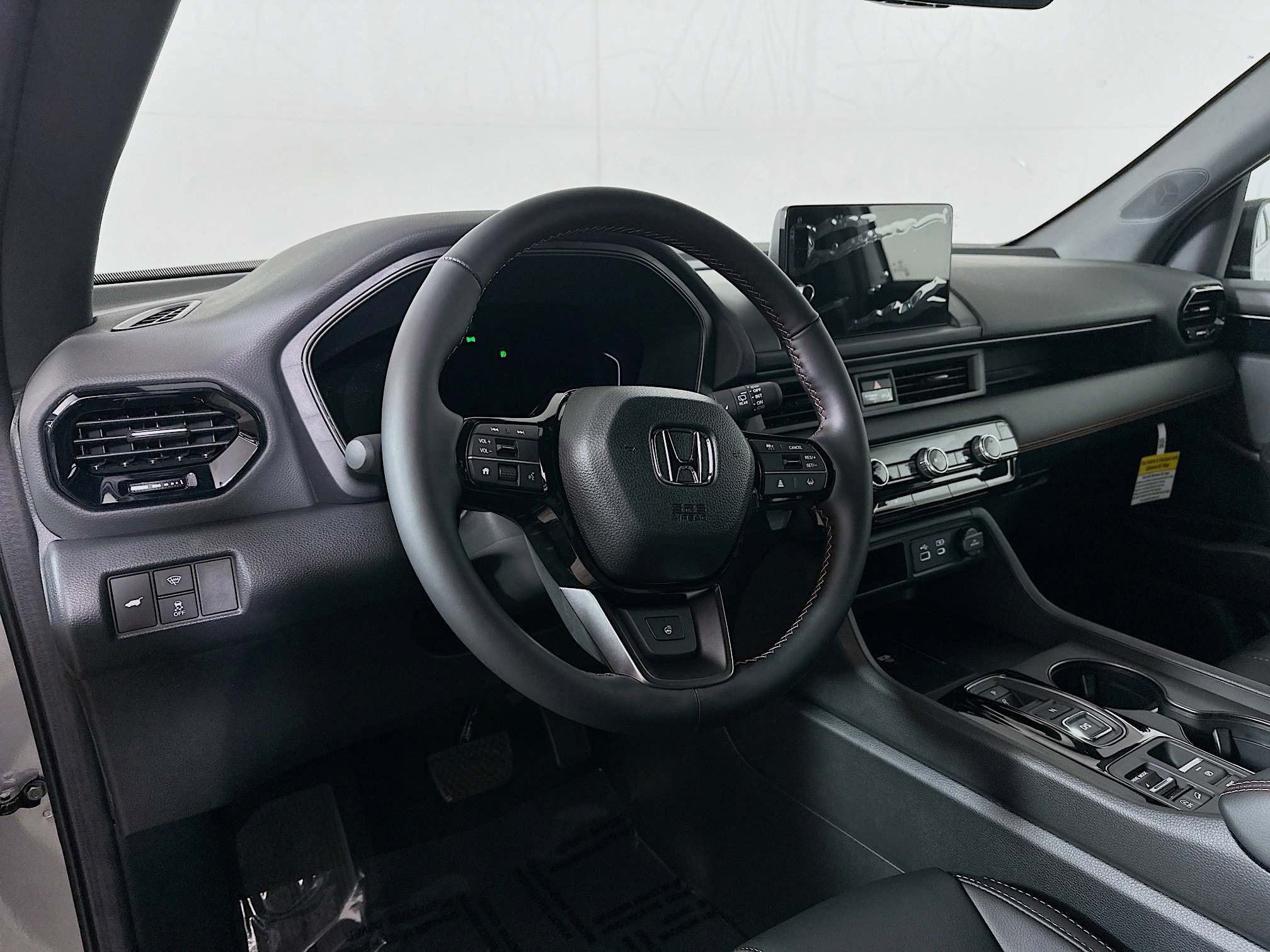 2025 Honda Pilot TrailSport photo 9