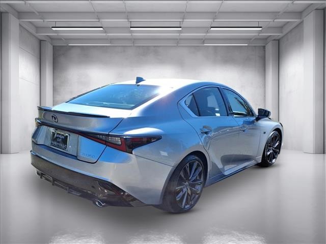 2023 Lexus IS 350 F SPORT photo 3