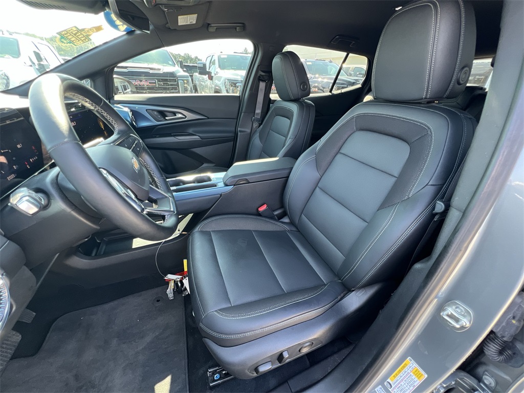 2024 Chevrolet Equinox EV 1LT photo 26