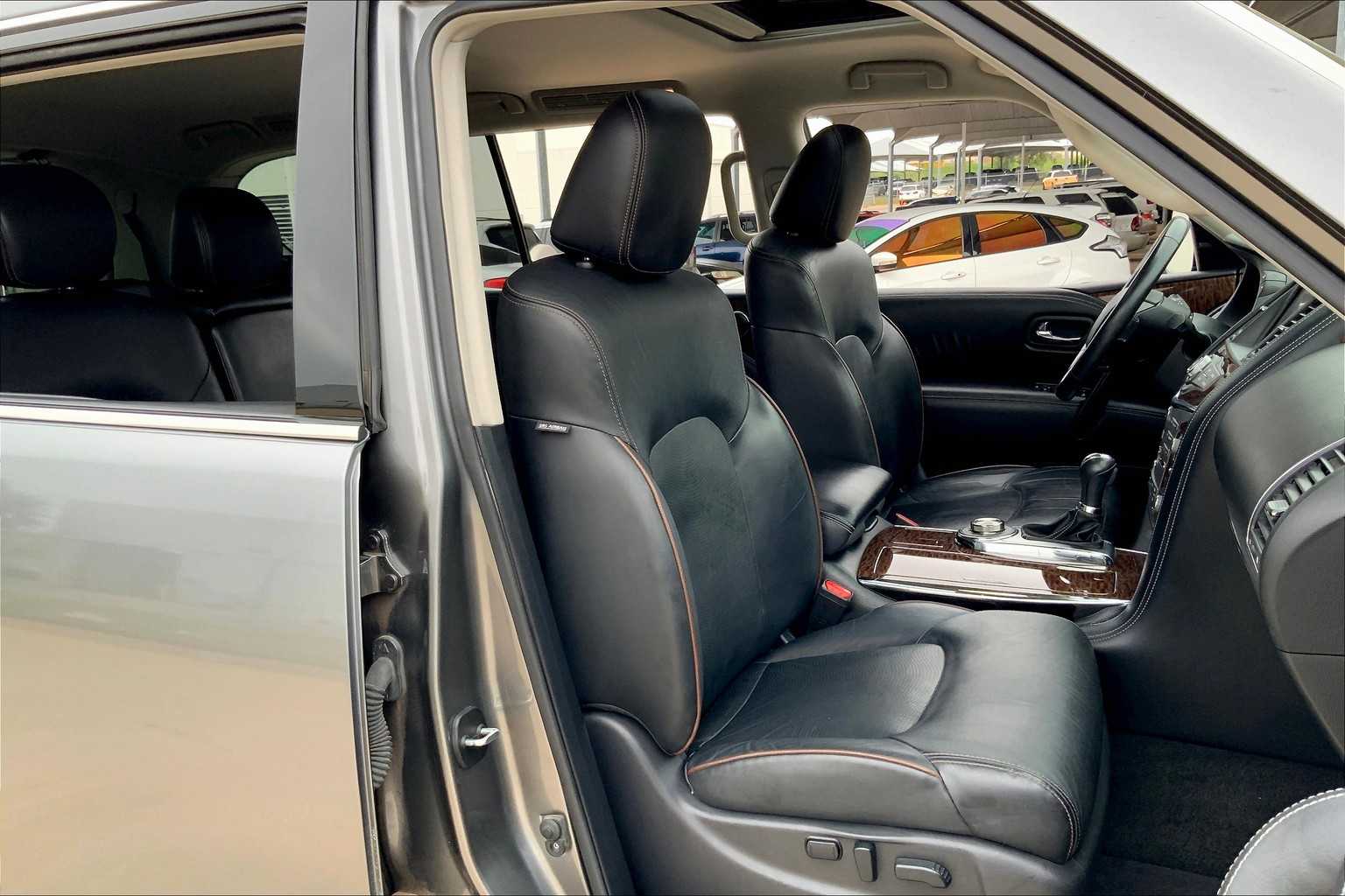 2020 Nissan Armada SL photo 8
