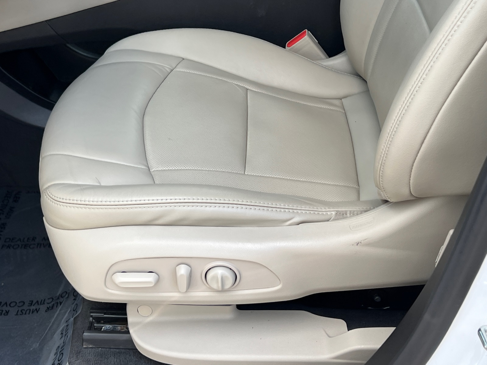 2020 Buick Enclave Essence photo 23