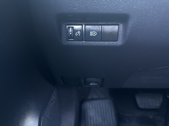 2019 Toyota RAV4 XLE photo 23