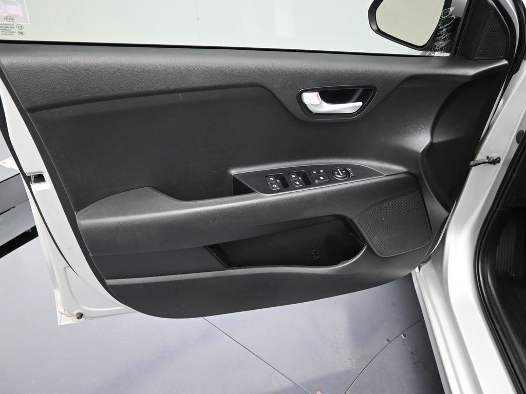 2020 Kia Rio LX photo 9