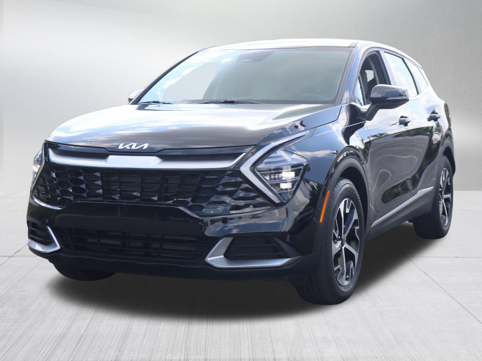 2024 Kia Sportage EX photo 3