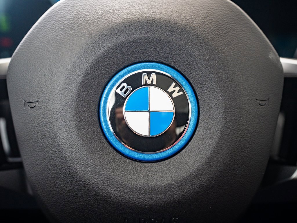 2026 Bmw 550e 550e xDrive photo 22