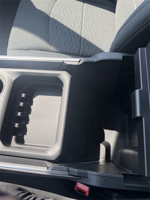 2025 Ram 2500 Big Horn photo 31