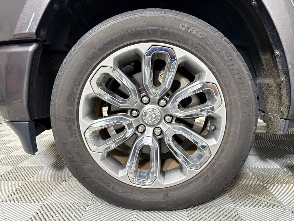2019 Ram 1500 Laramie photo 11