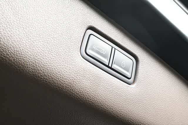 2026 Genesis GV70 2.5T Advanced photo 34