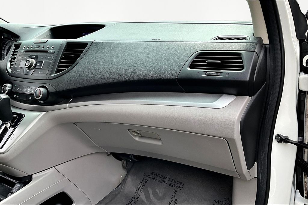 2012 Honda CR-V LX photo 17