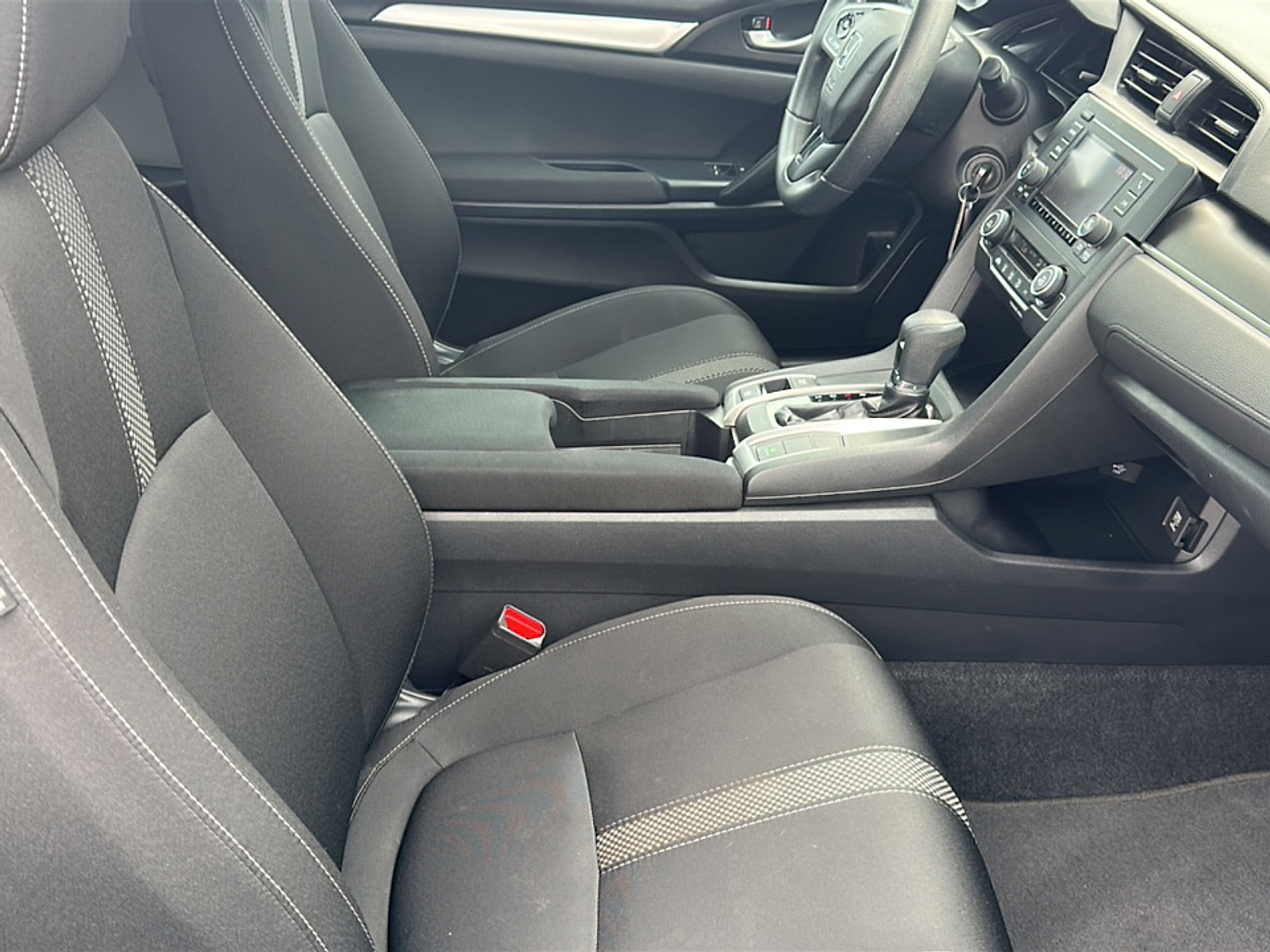 Used 2019 Lunar Silver Metallic Honda LX image 19