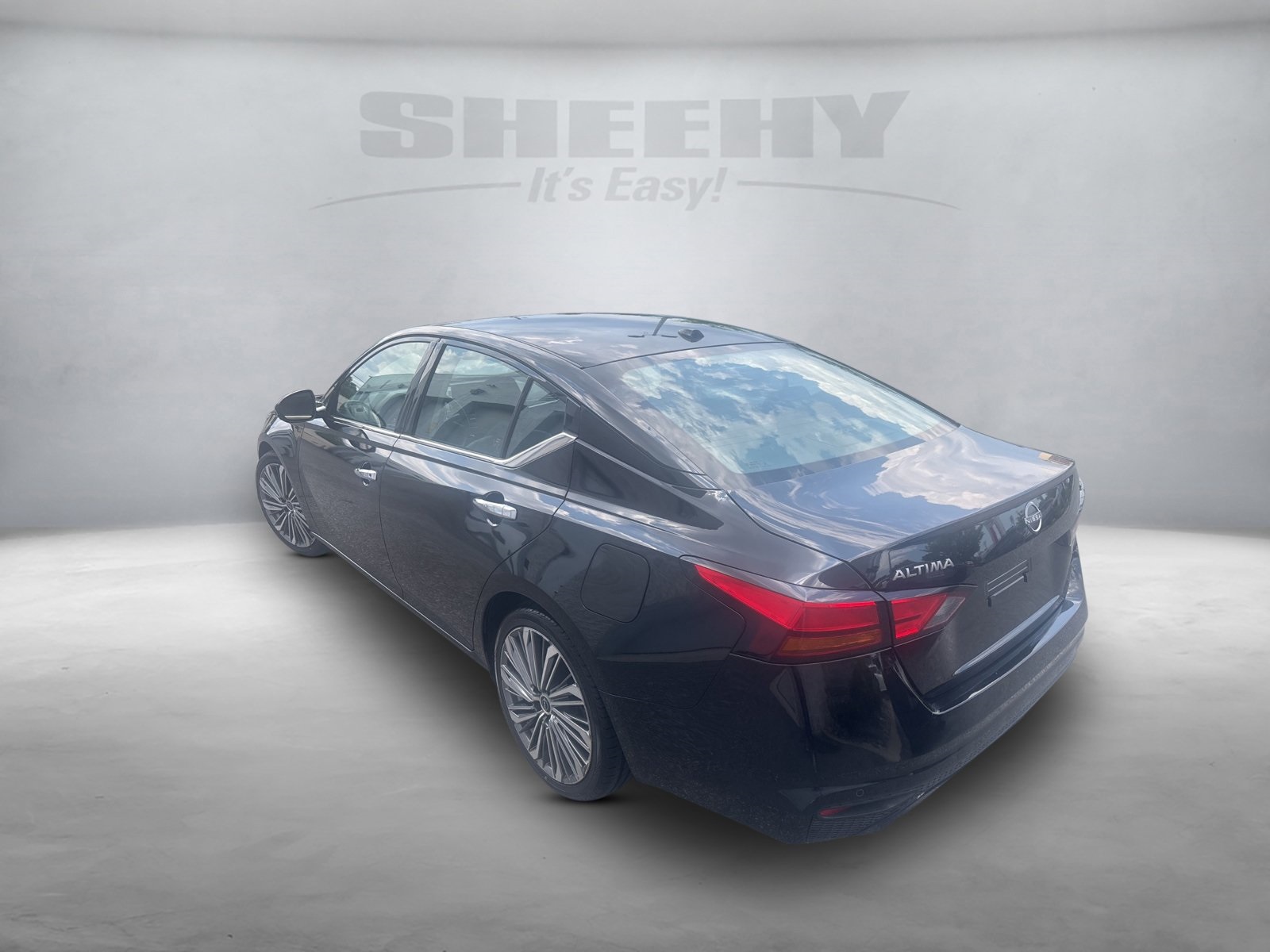 2023 Nissan Altima 2.5 SL photo 7