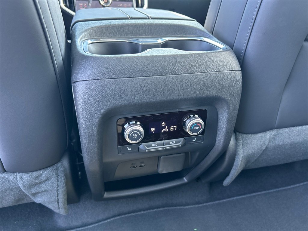 2026 GMC ACADIA - Image 31