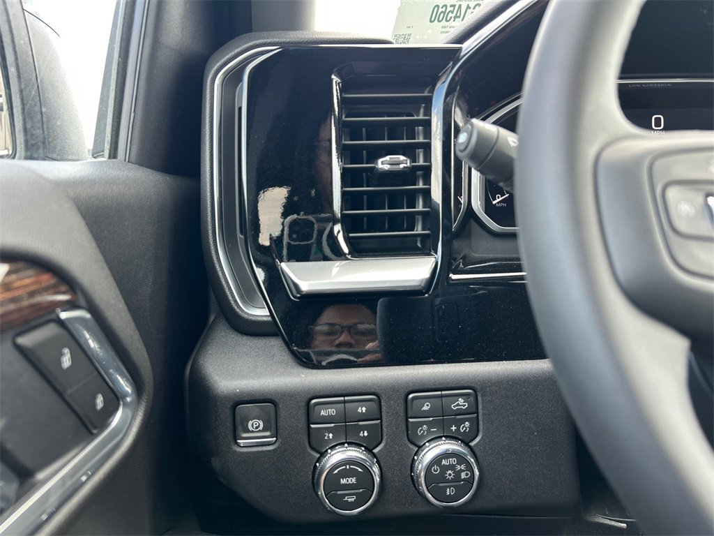 2026 GMC SIERRA - Image 17