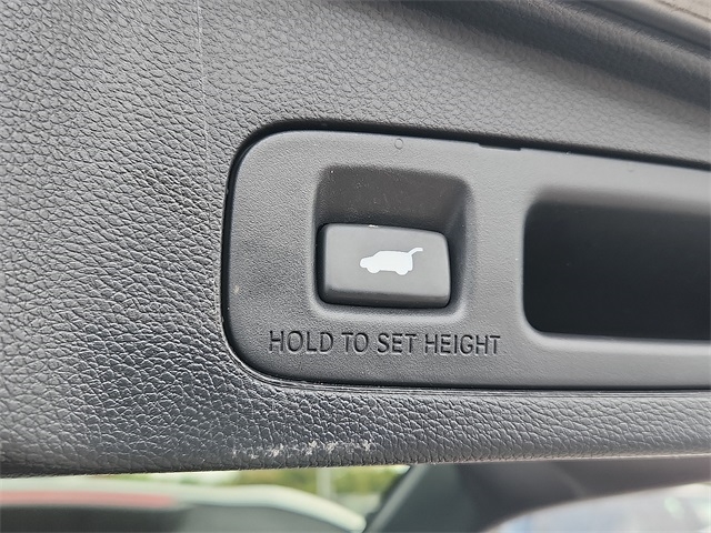 2020 Honda CR-V Touring photo 27