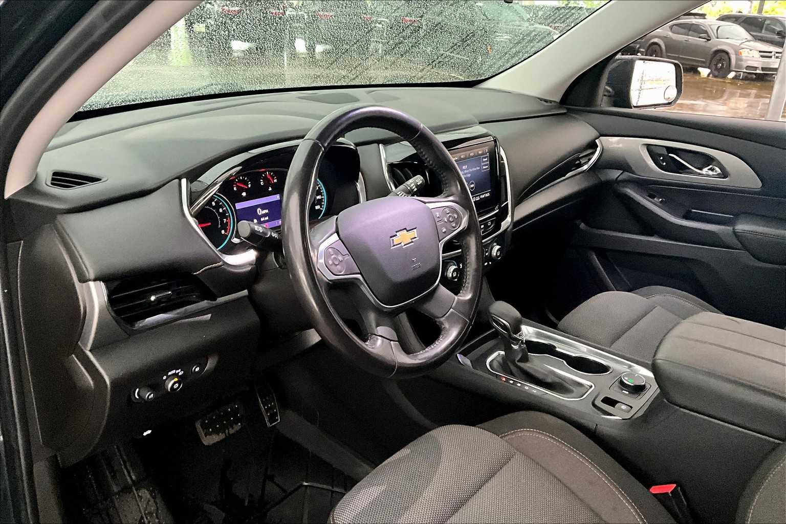 2021 Chevrolet Traverse Cloth photo 14