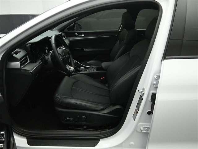 2023 KIA K5 - Image 10