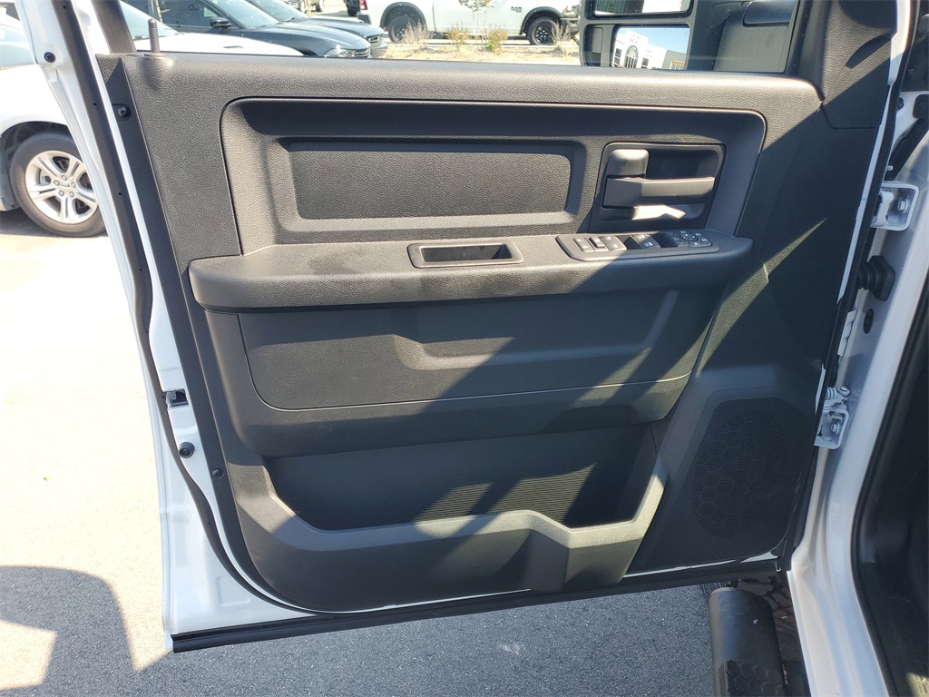 2026 Ram 2500 Tradesman photo 5