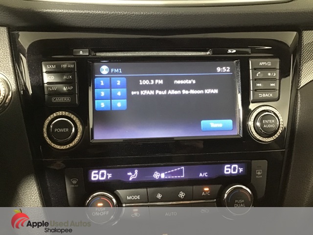 2015 Nissan Rogue SL photo 12