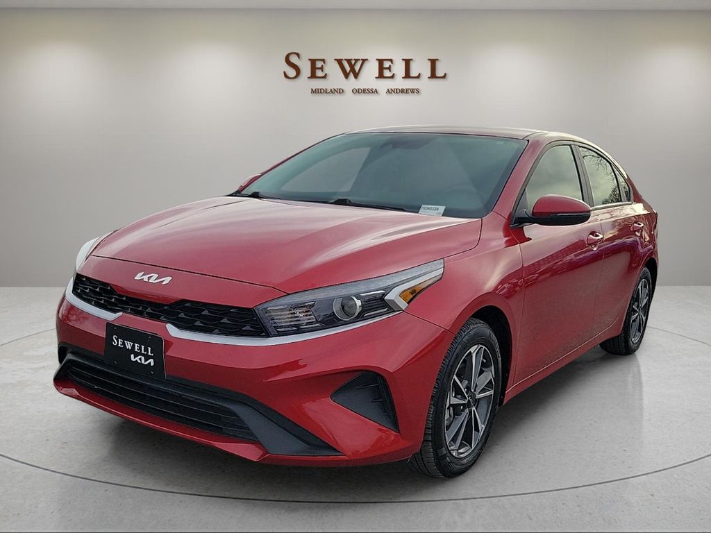 2024 Kia Forte LXS's photo
