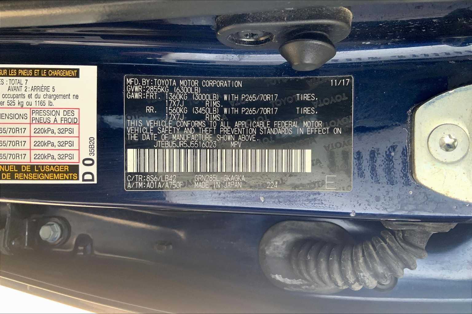 2018 Toyota 4Runner SR5 Premium photo 29