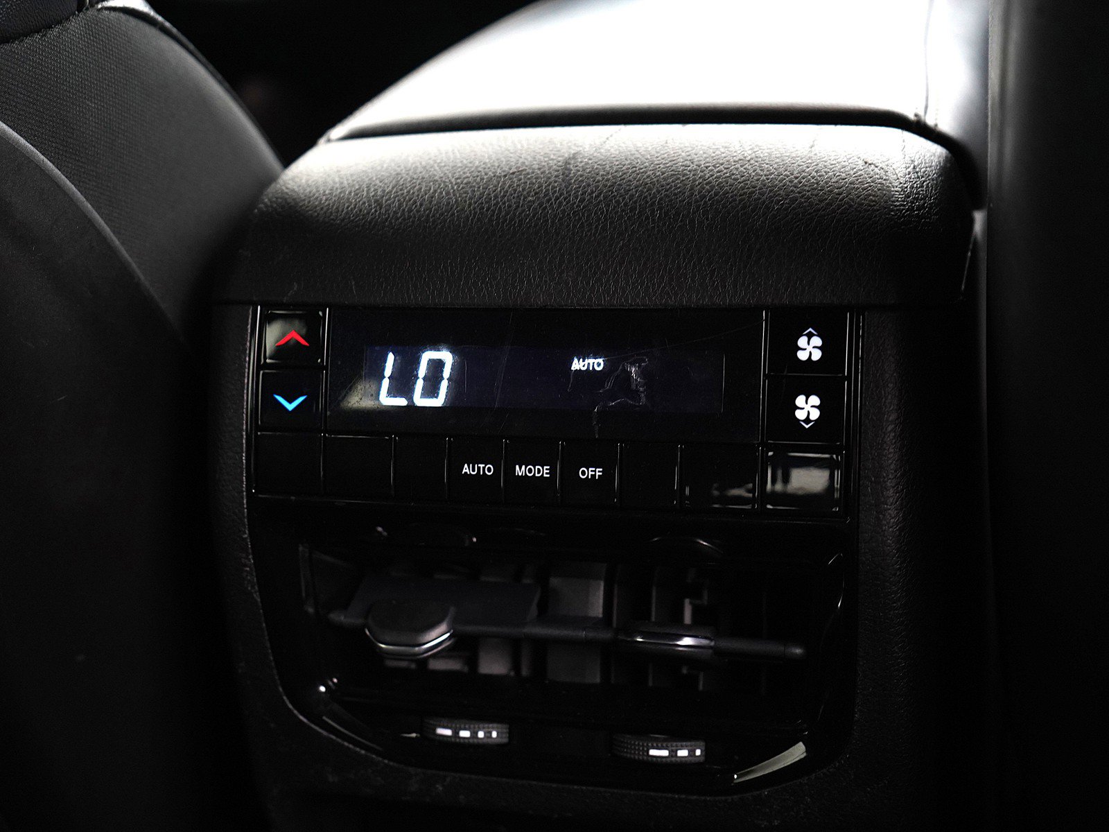 2022 Jeep Grand Cherokee Altitude photo 16