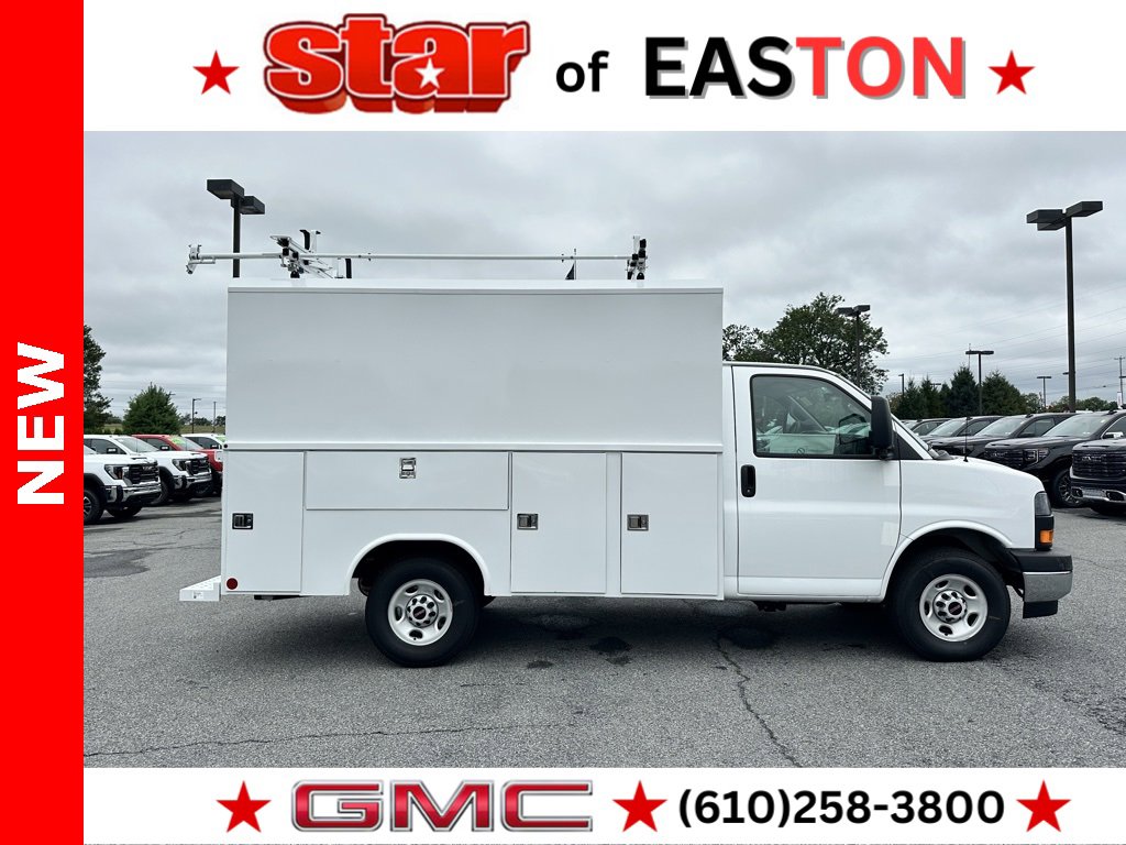2025 Gmc Savana Cutaway 3500 photo 3