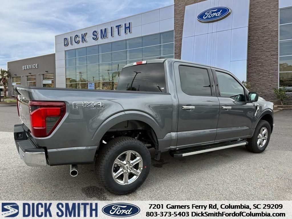 2025 Ford F-150 XLT photo 3