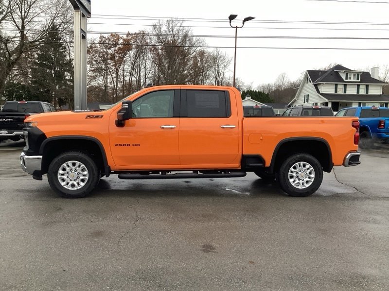 2026 Chevrolet Silverado 2500HD LT photo 2