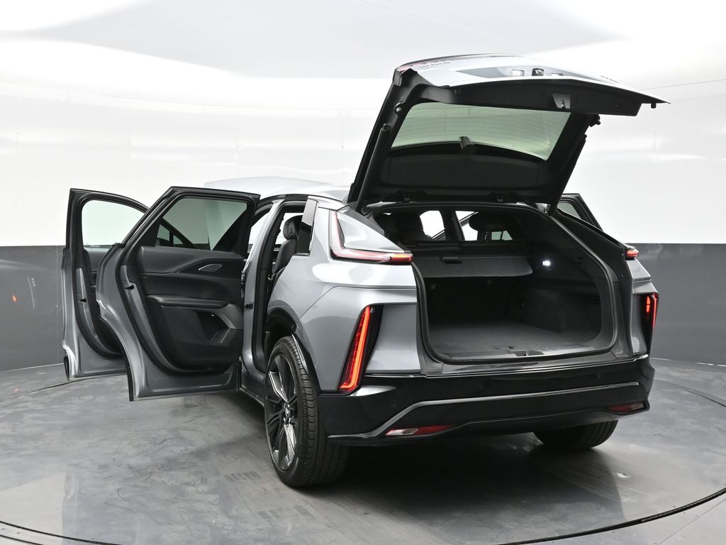 2024 Cadillac Lyriq Sport photo 34