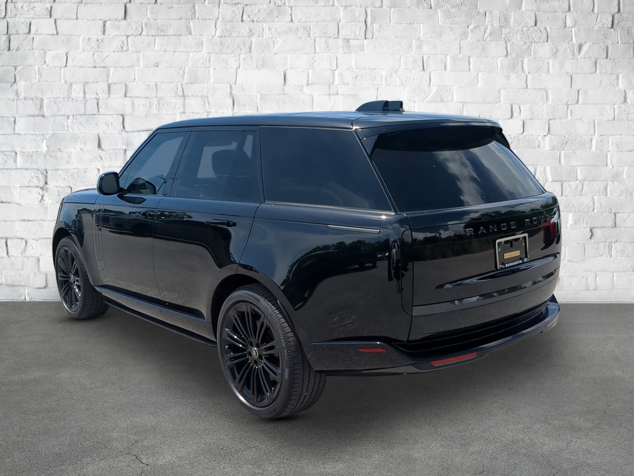 2025 Land Rover Range Rover Autobiography photo 4