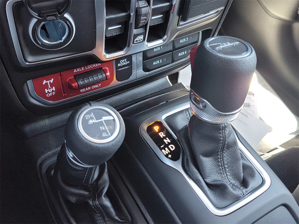 2025 Jeep Gladiator Mojave photo 18