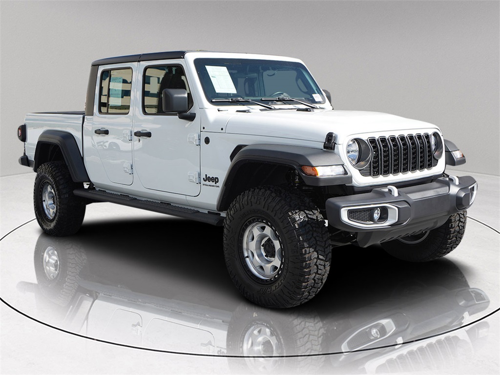 2025 Jeep Gladiator Sport's photo