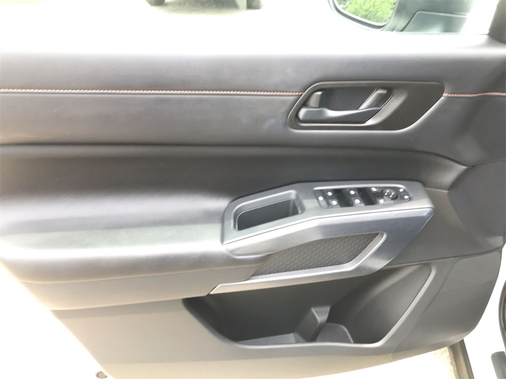 2023 Nissan Pathfinder Rock Creek photo 13