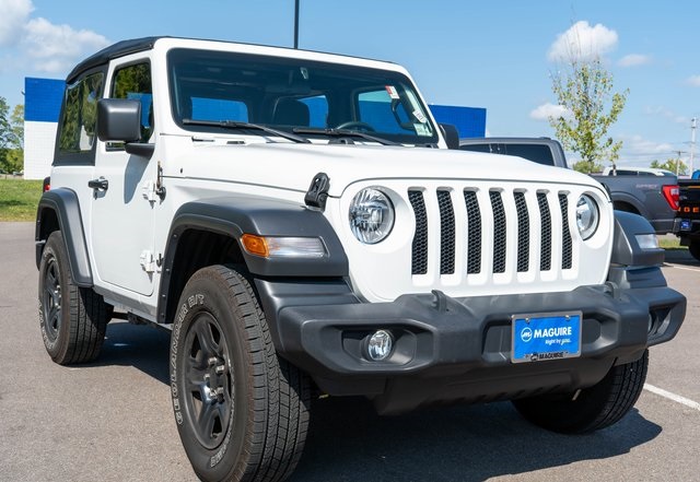 2021 Jeep Wrangler Sport photo 4